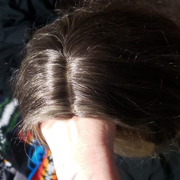 Wig - Picture 2 of 4